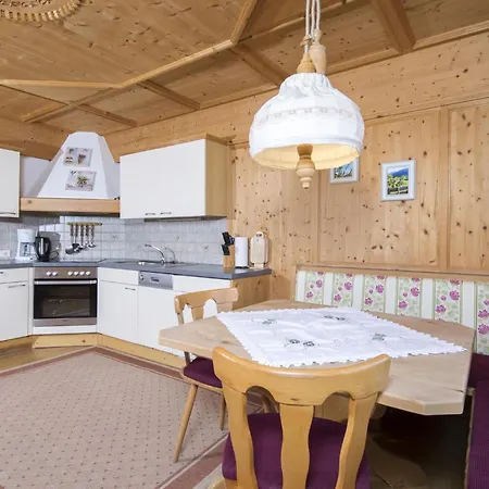 Lantgård Ausser Rossmoos